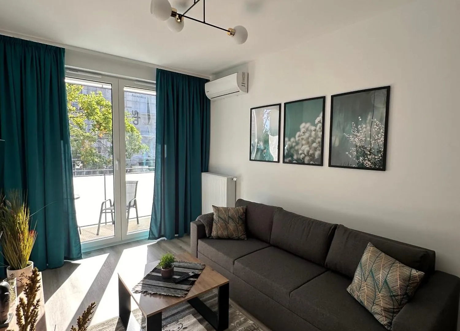 Skytravel 26 Apartament Pileckiego Nowy Dwor Mazowiecki Airport Modlin 24H Poland